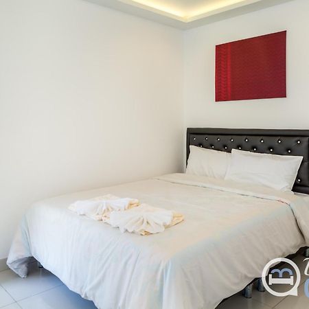 Stunning Sea View Condo On The Beach - Monthly Stay Pattaya Exteriör bild